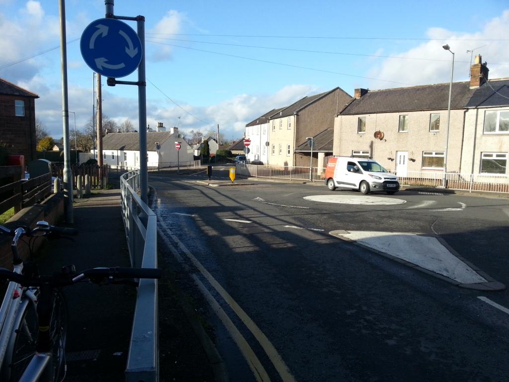 Poor cycling connections do not encourage active travel to the school